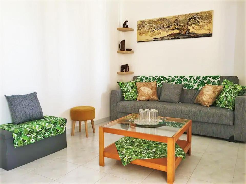 Bougainvillea Home - Ospedale Policlinico מונסרטו מראה חיצוני תמונה