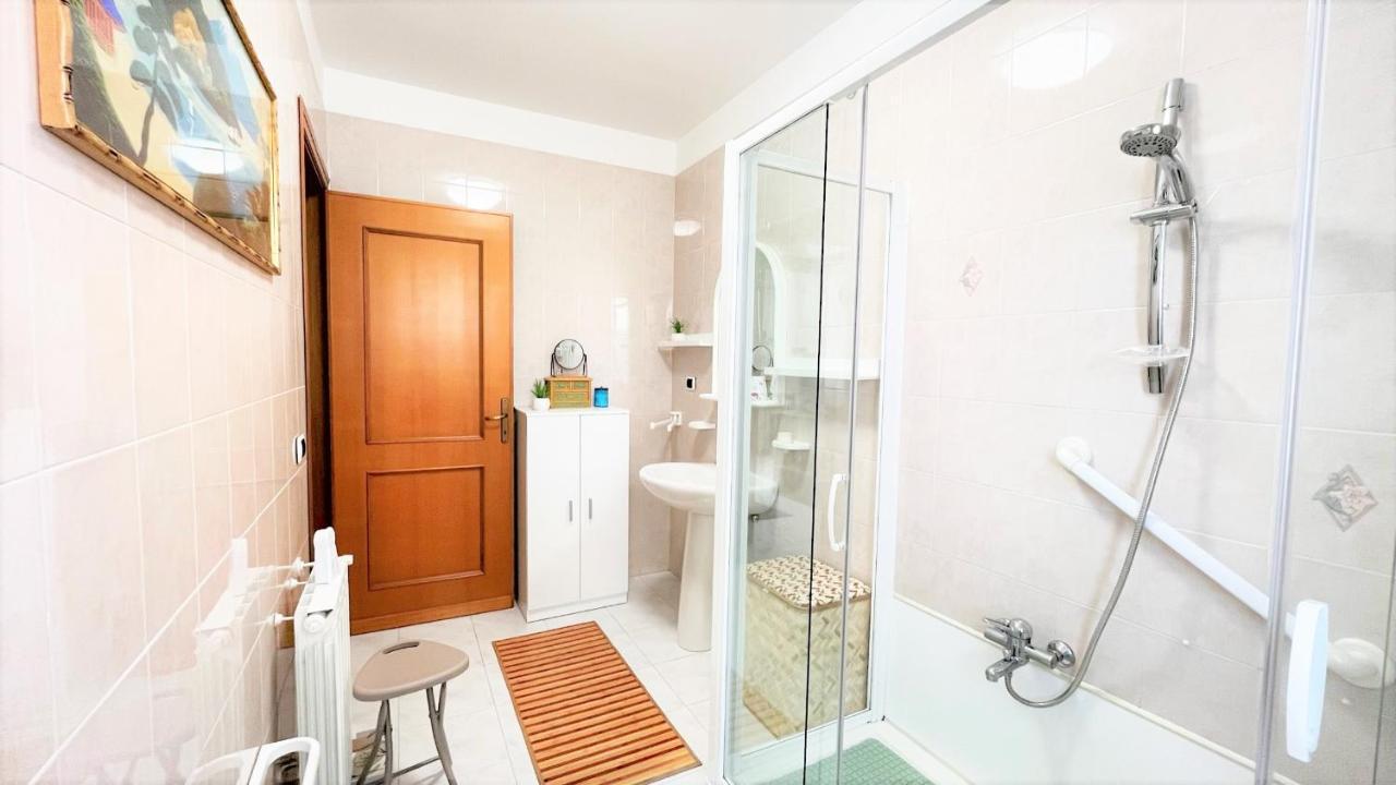 Bougainvillea Home - Ospedale Policlinico מונסרטו מראה חיצוני תמונה